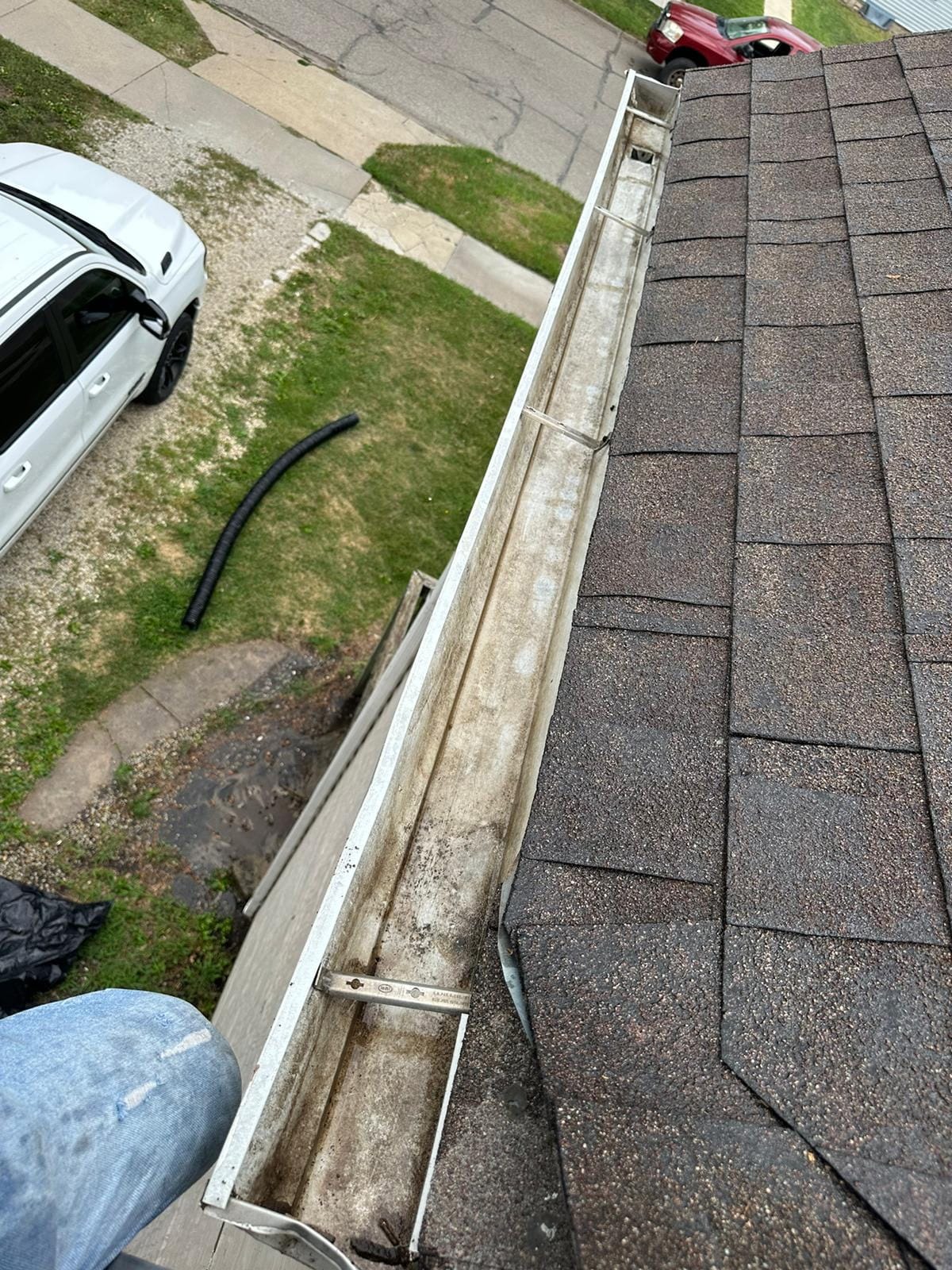 Gutter cleaning in manhattan ks