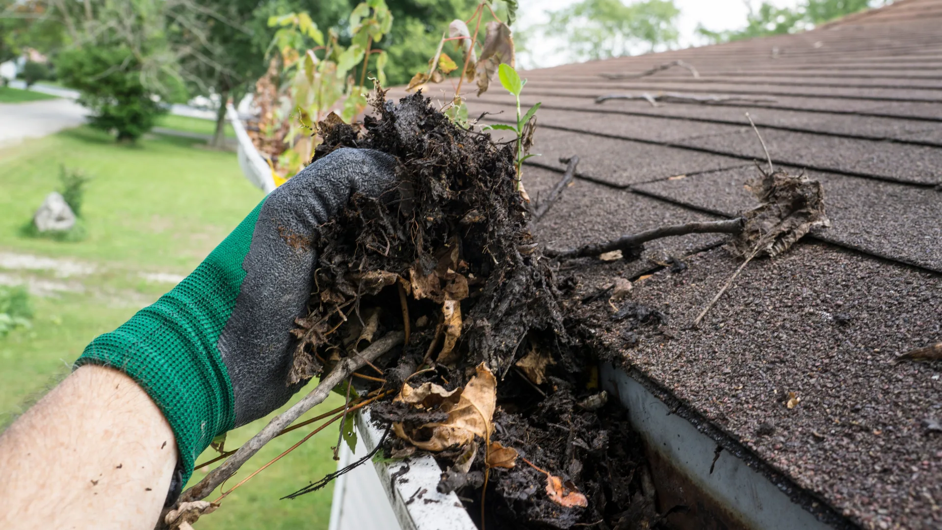 Gutter cleaning in manhattan ks